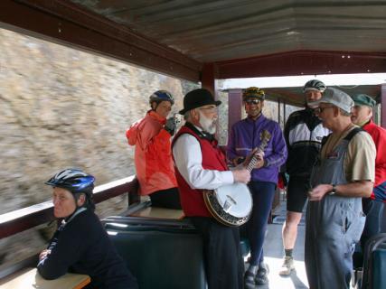 Bild 17 zur Urlaubsidee »Kanada Kettle Valley Eisenbahn - Eine abenteuerliche Radtour über ehemalige Eisenbahnstrecken im Südwesten Kanadas.«