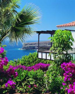 Bild 1 zur Urlaubsidee »Abtauchen, abschlagen, biken, wandern und mehr: Das Hotel Jardin Tecina auf La Gomera ist perfekt für Aktivurlauber «