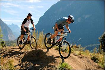 Bild 3 zur Urlaubsidee »Rafting, Klettern und Canyoning in Österreich«