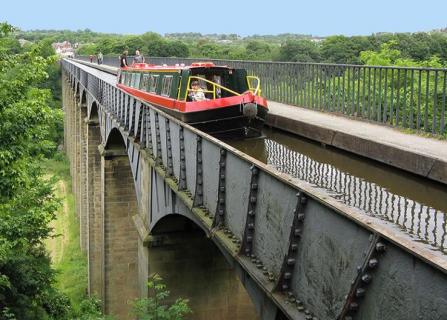 Bild 5 zur Urlaubsidee »Narrowboat Hausboot Charter in England / Schottland«