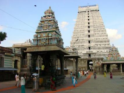 Bild 2 zur Urlaubsidee »Spirituelles Süd-Indien – Fünf Elemente Shiva-Tempel Tour«