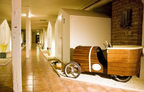 Bild 2 zur Urlaubsidee »Gefängnis- und Zelthotel, Leuchttürme, Baumhäuser und Glas-Iglus – Ungewöhnliche Unterkünfte in Finnland und Schweden mit Suomi Travel«