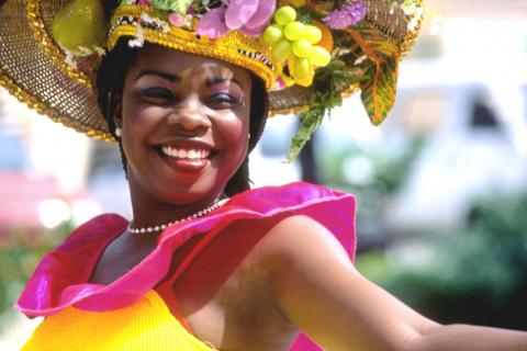 Bild 1 zur Urlaubsidee »Rund um den Rum: Auf Barbados dreht sich alles um das beliebte Getränk - früher und heute«
