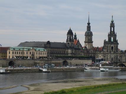 Bild 4 zur Urlaubsidee »Lichter, Stollen, Märchen - Weihnachten in Dresden«
