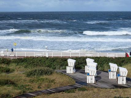 Bild 4 zur Urlaubsidee »Shaolin QiGong & Chan-Meditation mit Shaolinmeister Shi Xinggui auf Sylt«