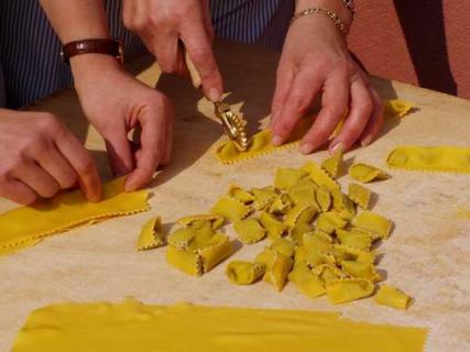 Bild 3 zur Urlaubsidee »„cucina piemontese“ Kochreise in die Gourmetregion Piemont 01. - 05. Juni 2011«