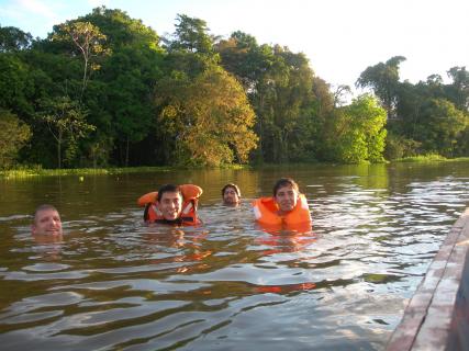 Bild 2 zur Urlaubsidee »Abentuer im Amazonas Fluss von Peru Iquitos«