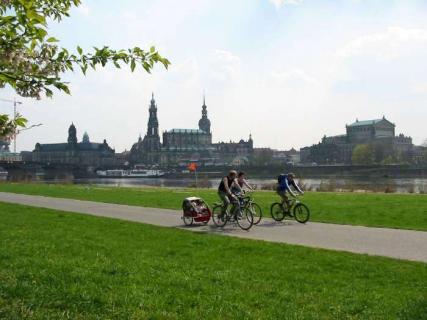 Bild 1 zur Urlaubsidee »Radreise von Dresden nach Berlin auf dem Elberadweg und dem Europaradweg R1«