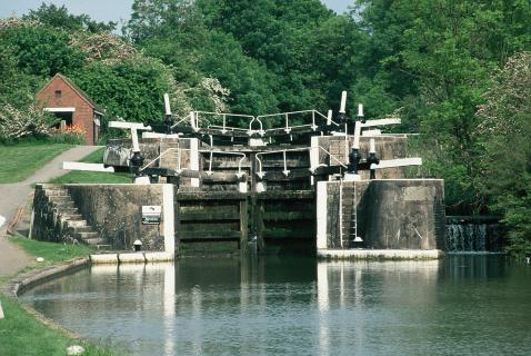 Bild 3 zur Urlaubsidee »Narrowboat Hausboot Charter in England / Schottland«