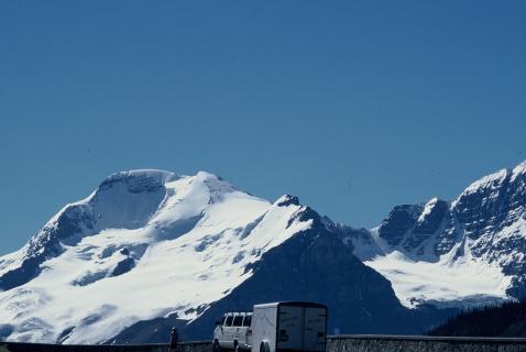 Bild 9 zur Urlaubsidee »Kanada Rocky Mountains - vorbei an türkis-farbenen Seen, tosenden Wasserfällen und mächtigen Gletschern«