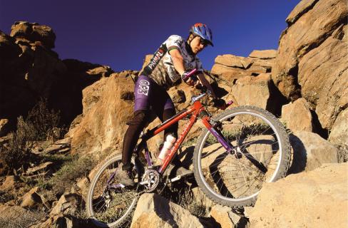 Bild 1 zur Urlaubsidee »Kiten, Klettern, Biken & Co: Im Herbst zieht es Outdoorfans nach Teneriffa«