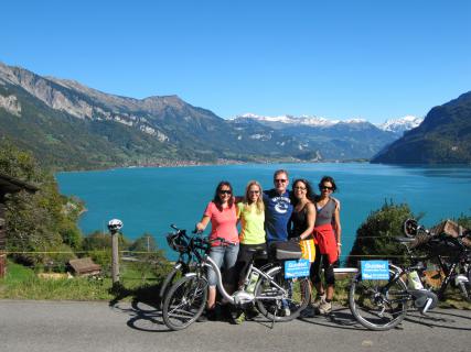 Bild 1 zur Urlaubsidee »Flying Wheels: Elektro-Bike-Touren in der Jungfrau-Region / Interlaken«