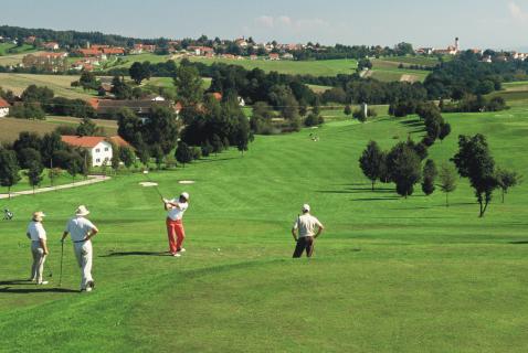 Bild 1 zur Urlaubsidee »GOLFEN für SINGLES in Bayern«