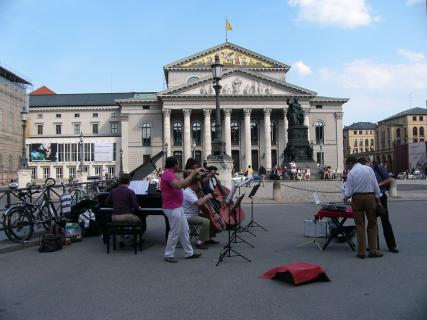 Bild 4 zur Urlaubsidee »2012 Osterreise für Singles und Alleinreisende--München«