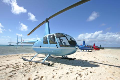 Bild 1 zur Urlaubsidee »Whitsundays (Australien): Touristen können zum Hubschrauberpiloten ausgebildet werden«