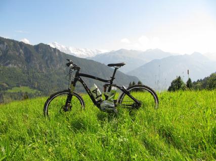 Bild 5 zur Urlaubsidee »Flying Wheels: Elektro-Bike-Touren in der Jungfrau-Region / Interlaken«
