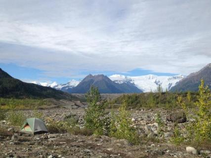 Bild 3 zur Urlaubsidee »Alaska Gruppenreise im umgebauten Schulbus«