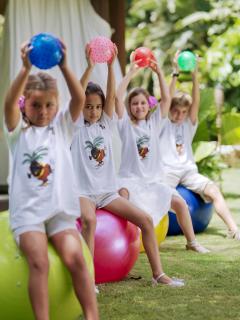 Bild 2 zur Urlaubsidee »Yoga für Mütter und Kinder im ABAMA Golf & Spa Resort«