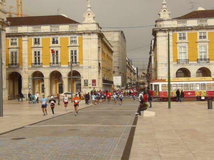 Bild 2 zur Urlaubsidee »1. Discoveries Halbmarathon & 10 km-Lauf in Lissabon am 08.12.2013«