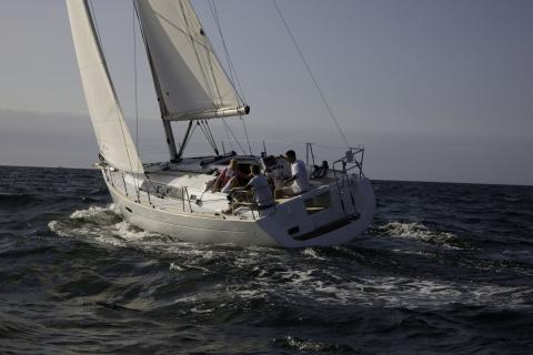 Bild 1 zur Urlaubsidee »Yachtcharter Ostsee - Rostock / Stadthafen«