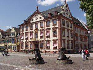 Bild 3 zur Urlaubsidee »Weinstadt Offenburg und Kulturmetropole Straßburg Für Singles & Co.!«