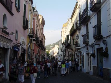 Bild 4 zur Urlaubsidee »Grillen in den Fumarole von Ischia«