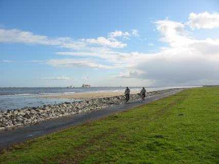 Bild 3 zur Urlaubsidee »Rundtour am Elberadweg Hamburg - Cuxhaven - Hamburg«