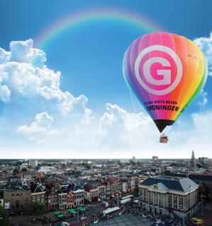 Bild 1 zur Urlaubsidee »Eine ganze Stadt trägt Rosa«