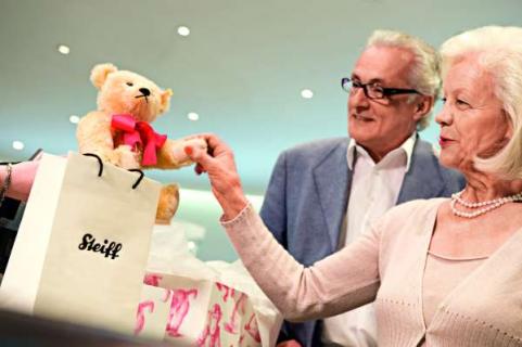 Bild 2 zur Urlaubsidee »Steiff Museum - Eine Erlebniswelt für die ganze Familie«