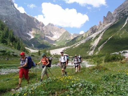 Bild 3 zur Urlaubsidee »Alpenüberquerung nur für Singles & Alleinreisende!«