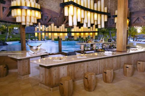 Bild 2 zur Urlaubsidee »Exotische Weihnachten und „weißer“ Jahreswechsel im St. Regis Bora Bora«