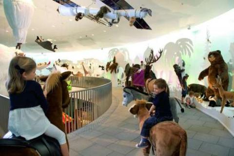 Bild 6 zur Urlaubsidee »Steiff Museum - Eine Erlebniswelt für die ganze Familie«
