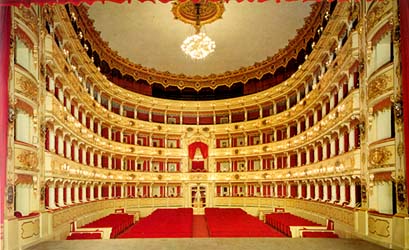 Bild 7 zur Urlaubsidee »Traditioneller Geigenbau in Cremona nun Weltkulturerbe: Besuchen Sie das neue Auditorium«