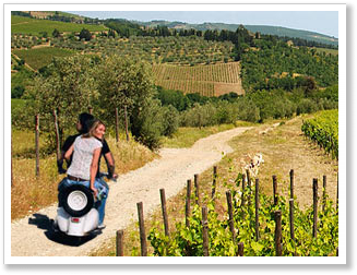Bild 1 zur Urlaubsidee »Italien Reisen - mit der Vespa die Toscana entdecken «