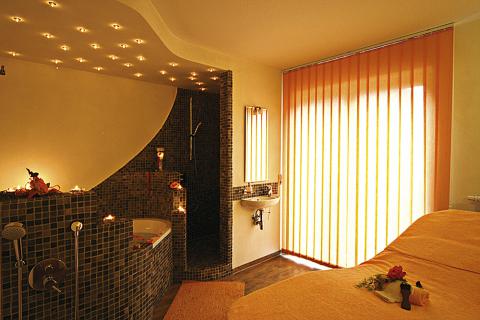 Bild 2 zur Urlaubsidee »Champagner-Träume - im Ringhotel Köhlers Forsthaus in Aurich.«
