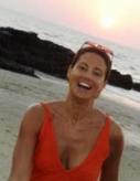 Indira Yoga Luz