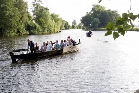 Bild 1 zur Urlaubsidee »Torfkahnfahrten im Teufelsmoor«