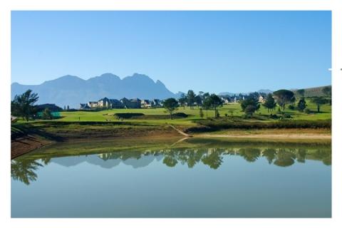 Bild 1 zur Urlaubsidee »Für Singles & Alleinreisende: Wein, Natur & Genuss in Südafrika - mit Golf-Schnupperkurs! «